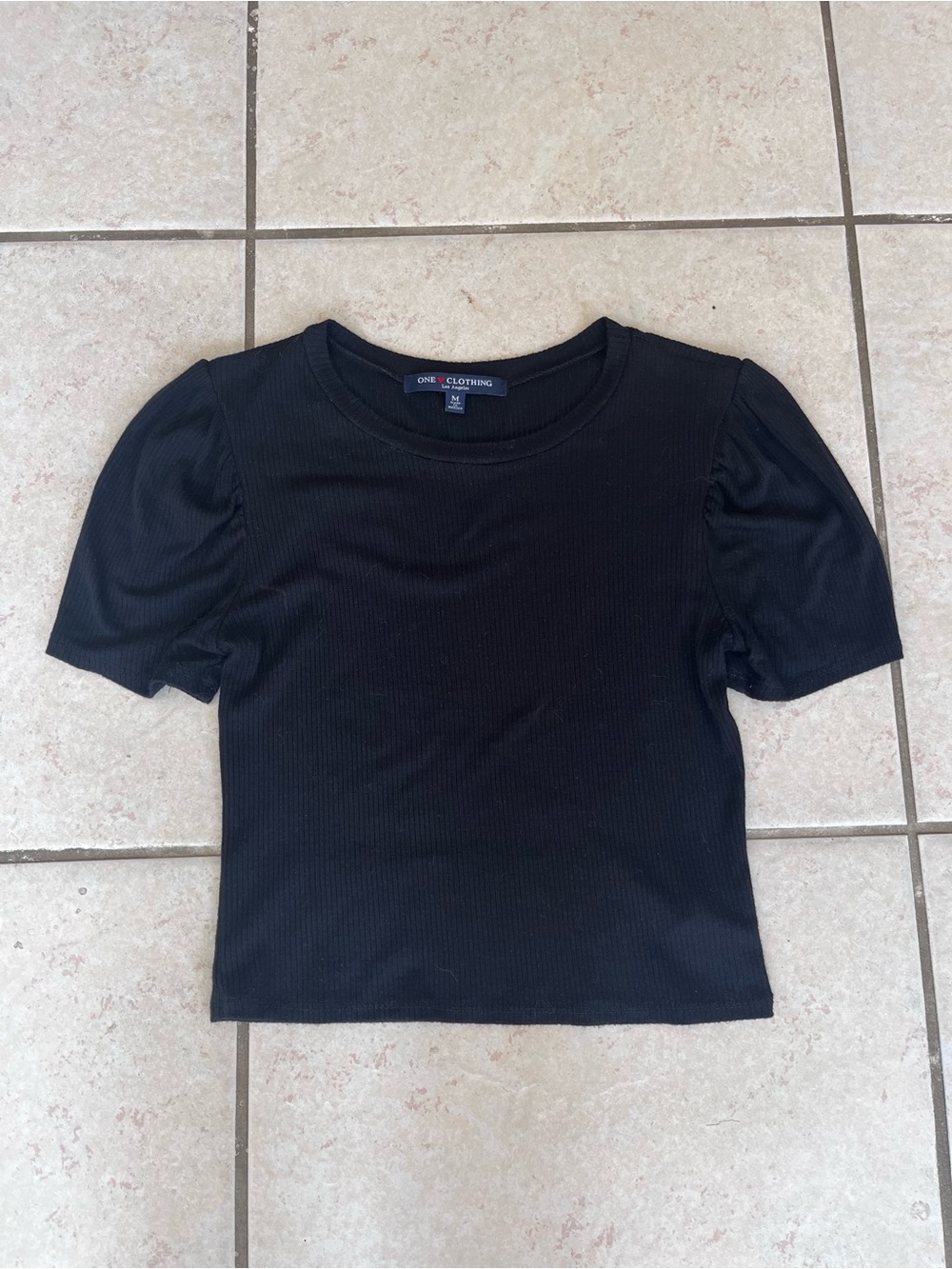One Clothing Los Angeles Size M Black Ribbed Puff Sleeve Top
